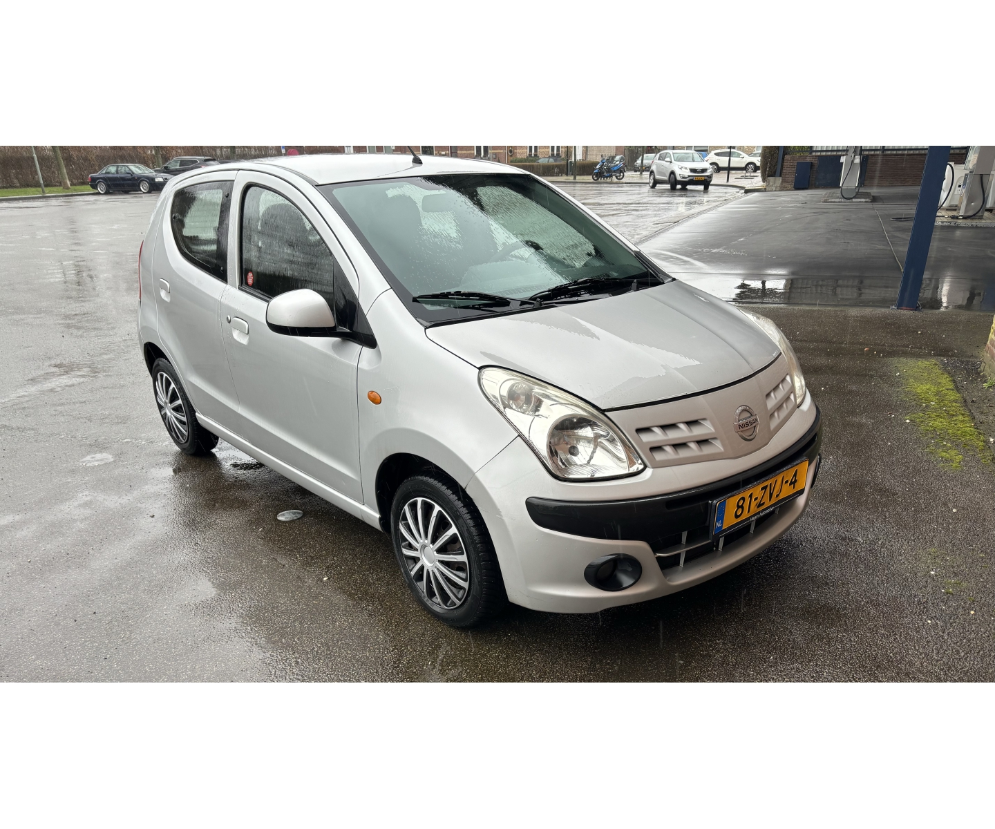 Nissan Pixo